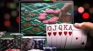 Filipino player accessing live casino table games on a mobile browser